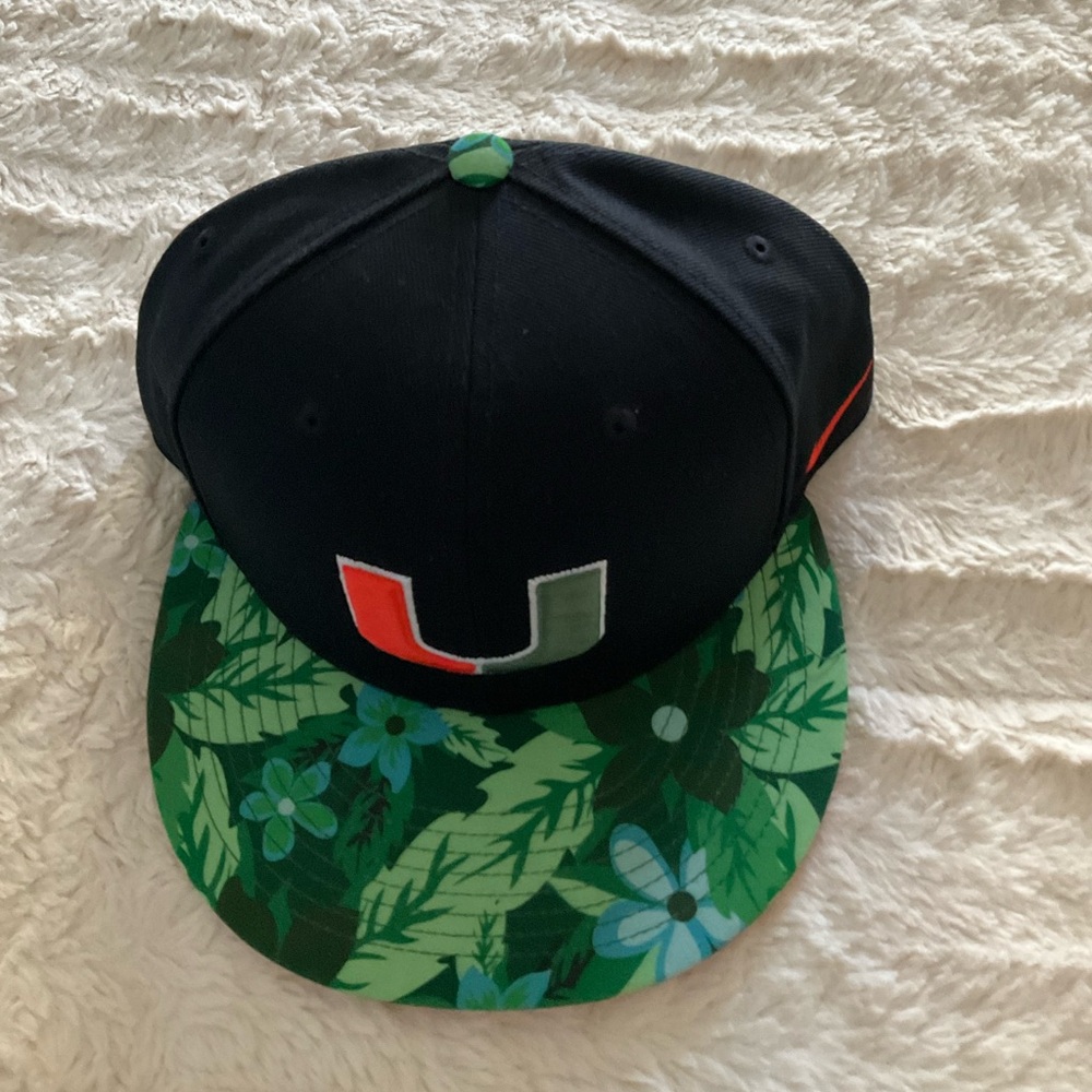 Miami Hurricane’s alligator swamp brim 9FIFTY New Era SnapBack design.